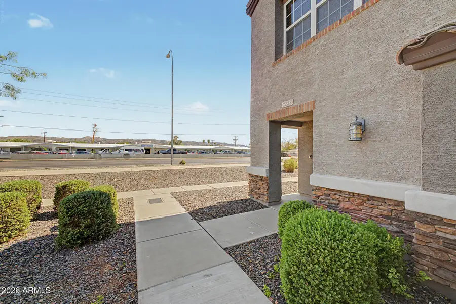 2233 E HUNTINGTON Drive, Phoenix, AZ 85040 - #3