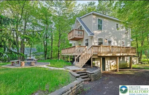 204 Yuma Trail, Pocono Lake, PA 18347