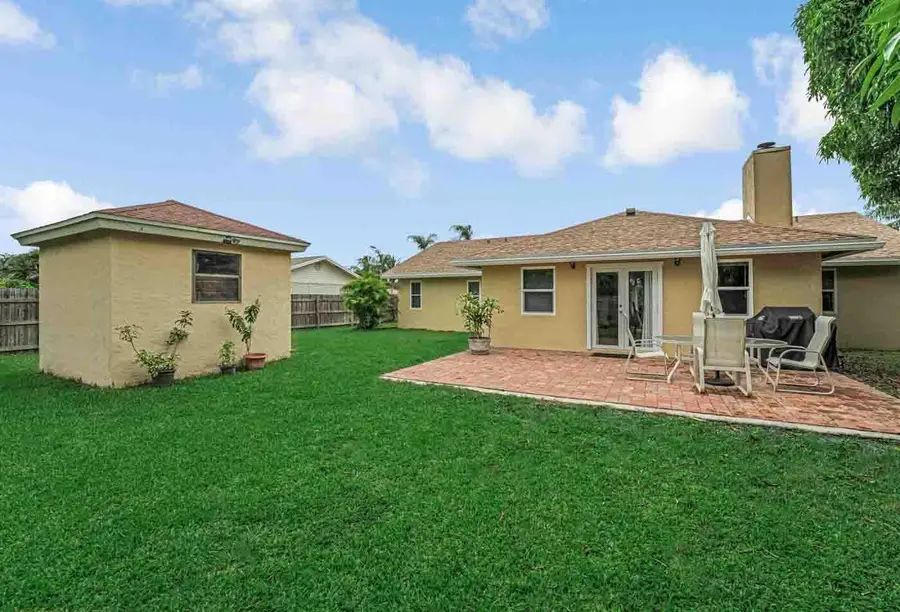 427 Las Palmas Street, Royal Palm Beach, FL 33411 - #3