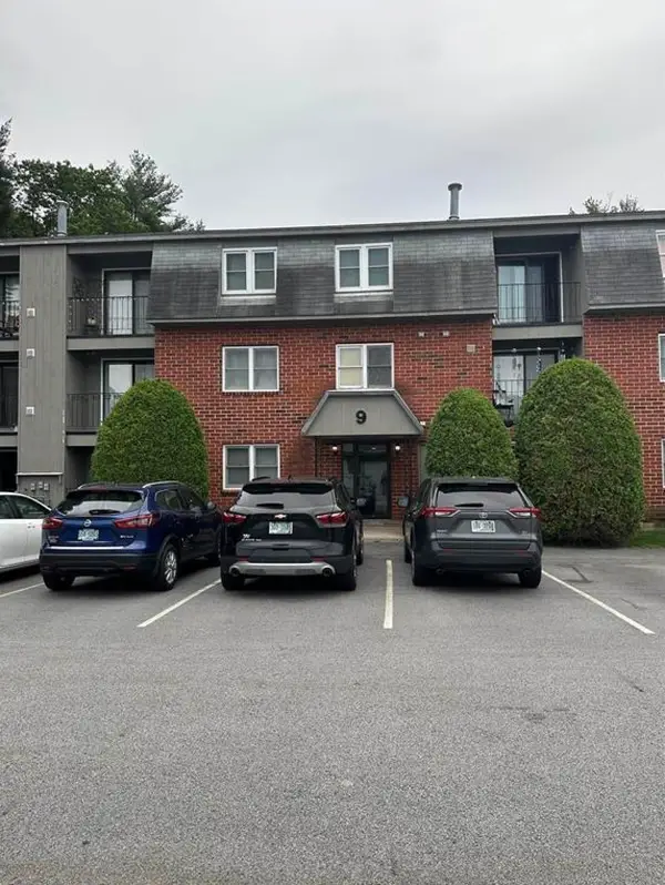 9 Blackstone Drive #69, Nashua, NH 03063