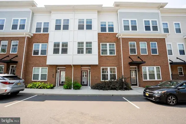 9 Audley Street, North Brunswick, NJ 08902