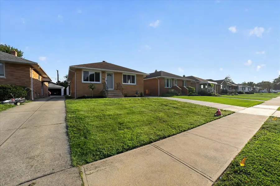 3319 Norris Avenue, Parma, OH 44134 - #2