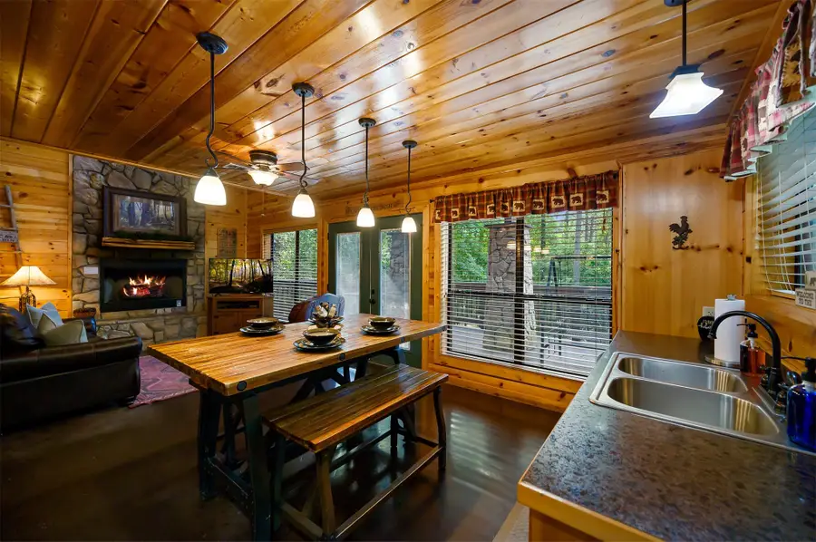 57 W High Peak Trail, Broken Bow, OK 74728 - #2
