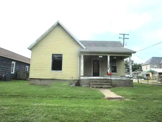 534 E Maple Street, Canton, IL 61520 - #1