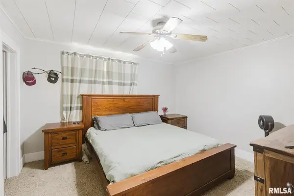 410 E Allen Avenue, Marion, IL 62959