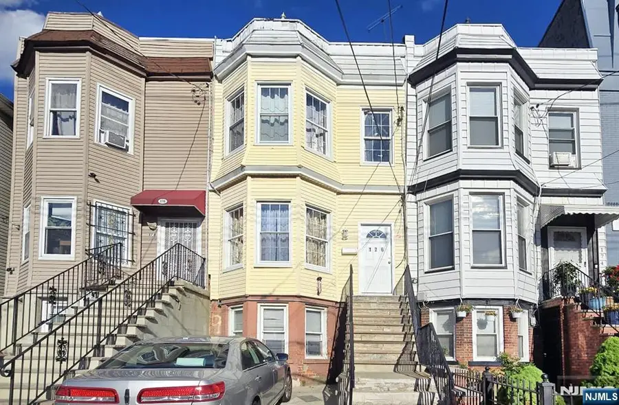 176 Arlington Avenue , 1, Jersey City, NJ 07305 - #2