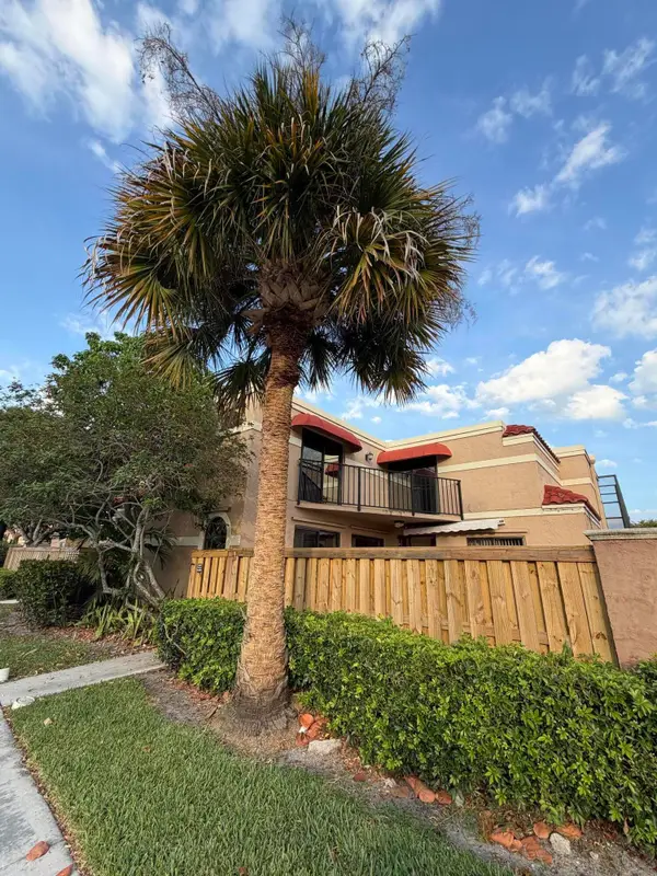 8273 Thames Boulevard #Unit Unit D, Boca Raton, FL 33433