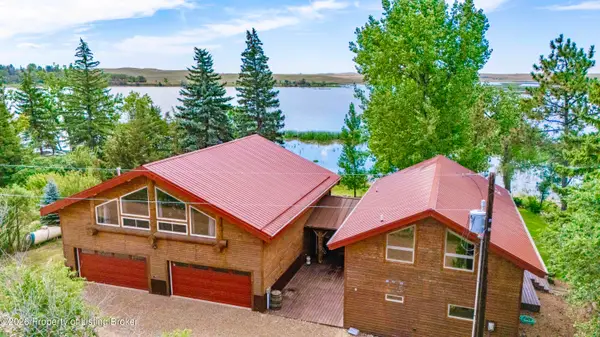 124 Lake Ilo Drive, Dunn Center, ND 58626