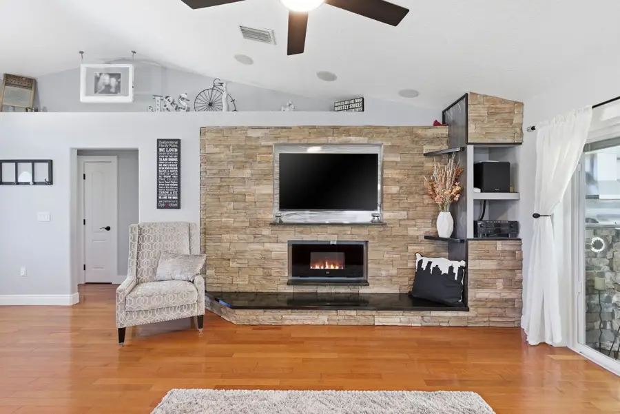 26604 Pheasant Run, Wesley Chapel, FL 33544 - Image #2