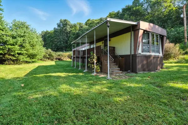 30180 Jug Run Road, Frazeysburg, OH 43822