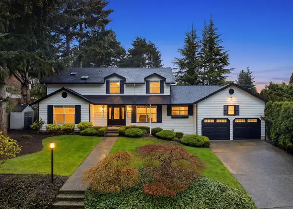 7664 NE 14th Street, Medina, WA 98039