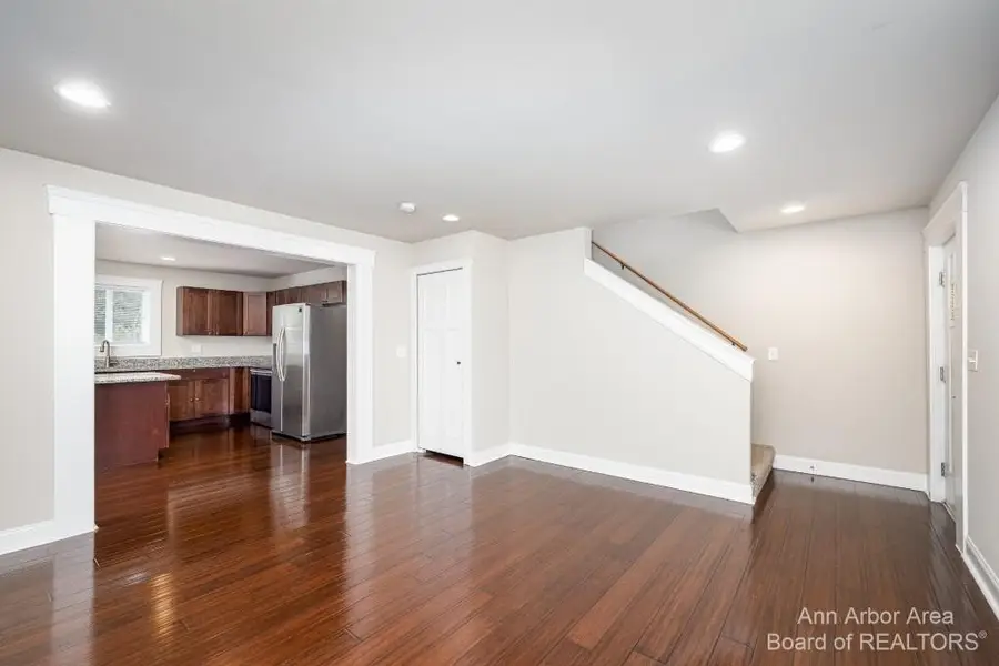 2 Maple Vlg Court, Ann Arbor, MI 48103 - #2