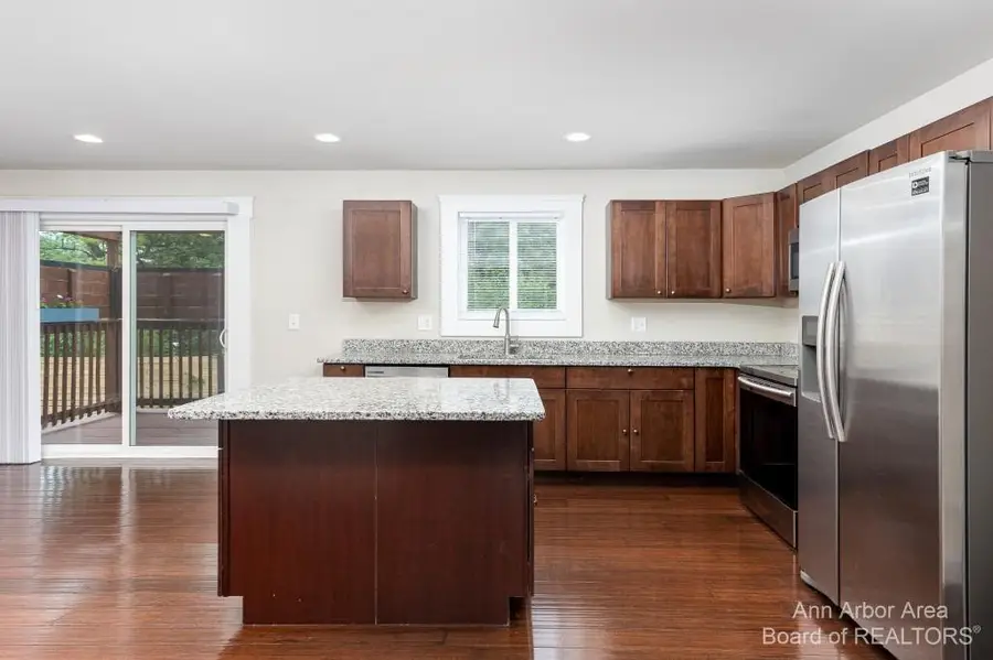 2 Maple Vlg Court, Ann Arbor, MI 48103 - #3