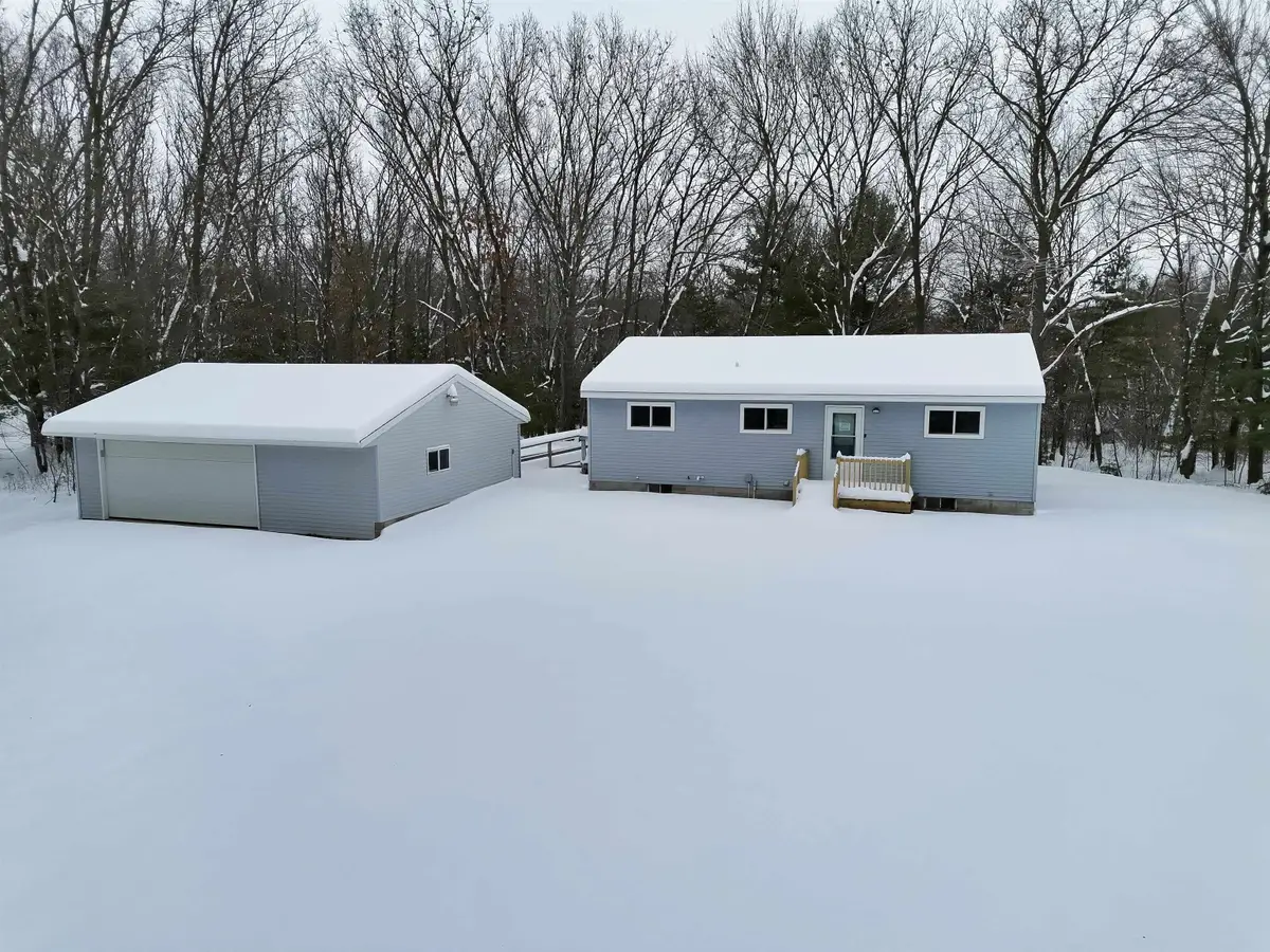 W5681 Oak Lane, Princeton, WI 54968 - Image #1