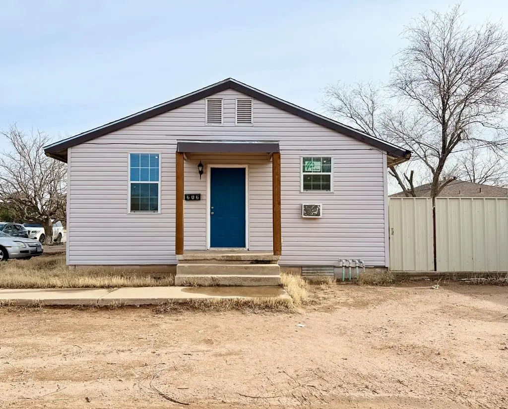 606 Burleson, Midland, TX 79701 - #1