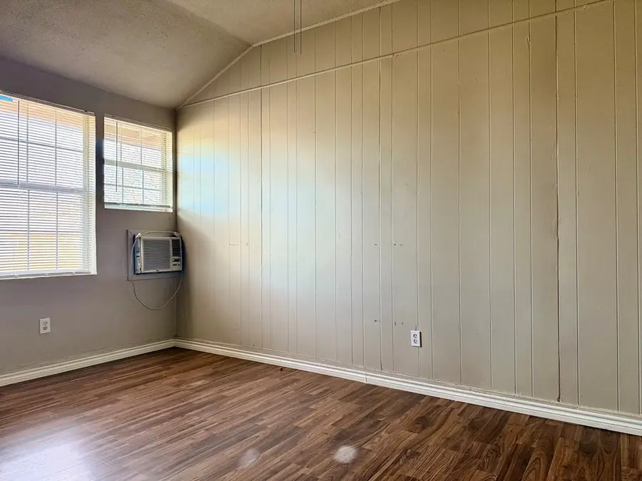 606 Burleson, Midland, TX 79701 - #3