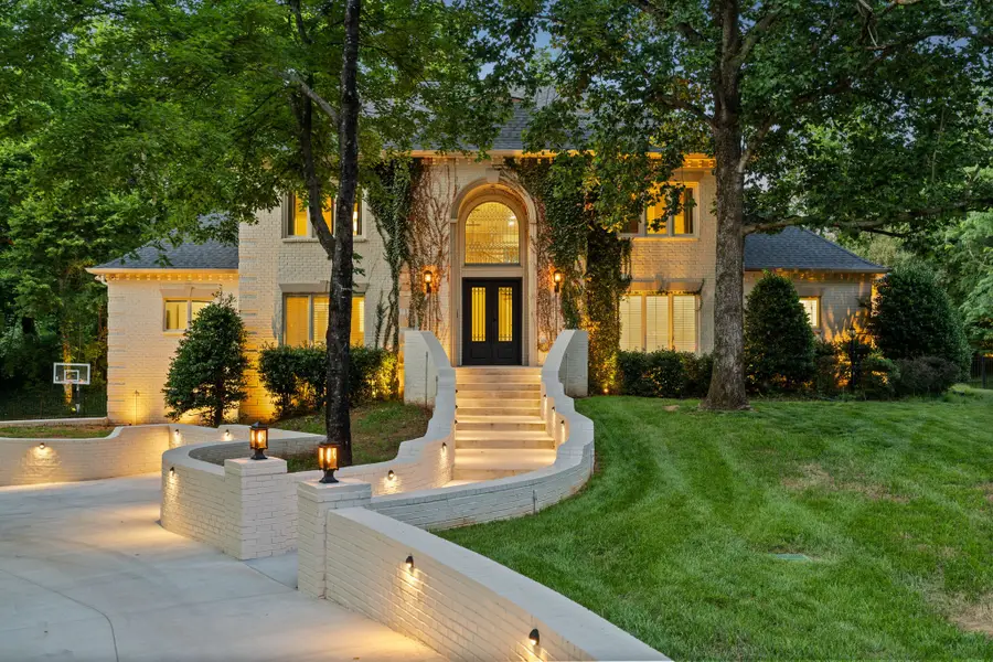 827 Maxwell Ct, Nashville, TN 37220 - #2
