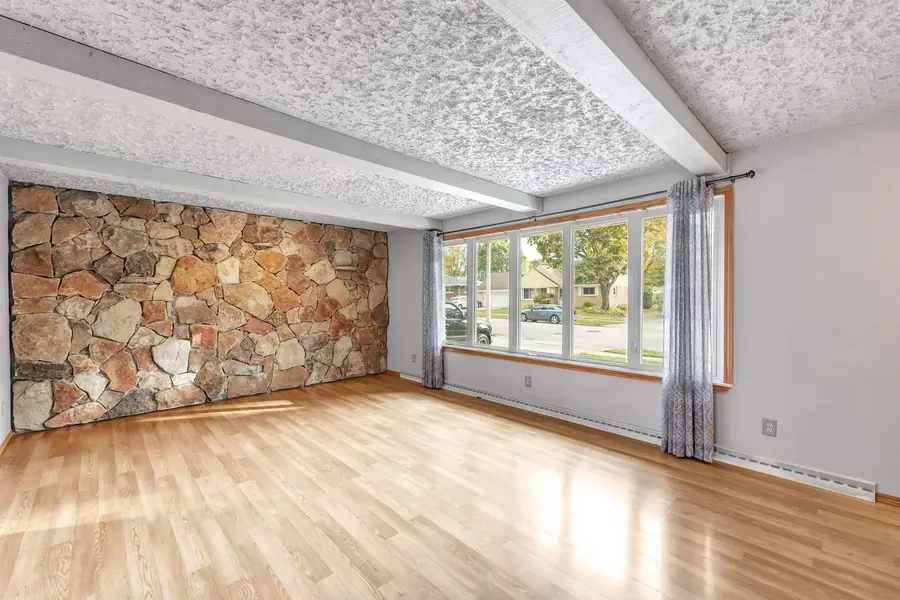 1526 Rockdale Street, Green Bay, WI 54304-3012 - Image #2