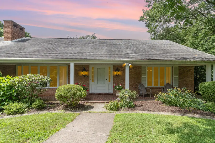 2302 Vale Park, Valparaiso, IN 46383 - Image #2