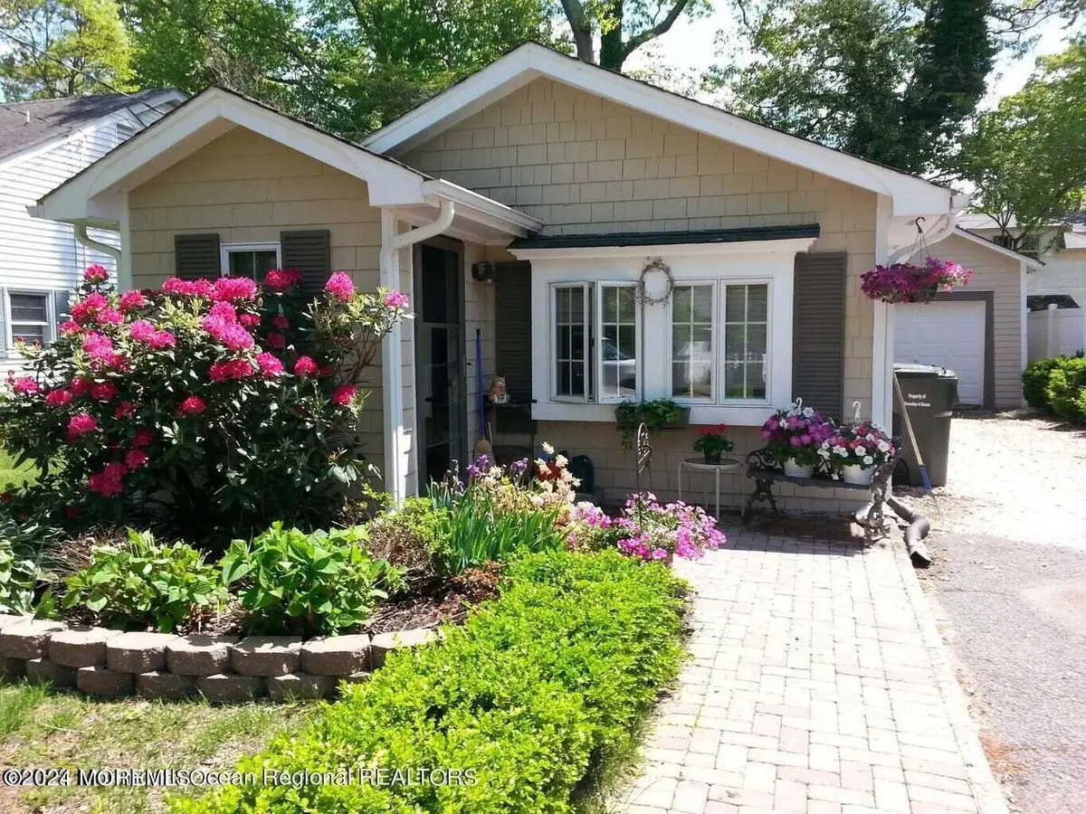 524 Beechwood Avenue, West Allenhurst, NJ 07711 - #1