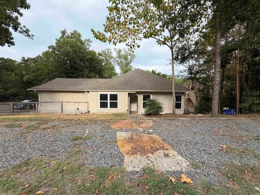 306 Ashland Street, Hot Springs, AR 71901 - #2