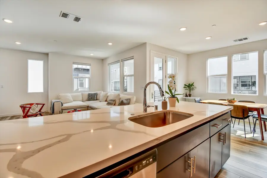 1778 Railway Circle, Oakland, CA 94607 - #3