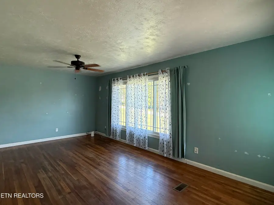 208 Scott Lane, Kingston, TN 37763 - Image #3