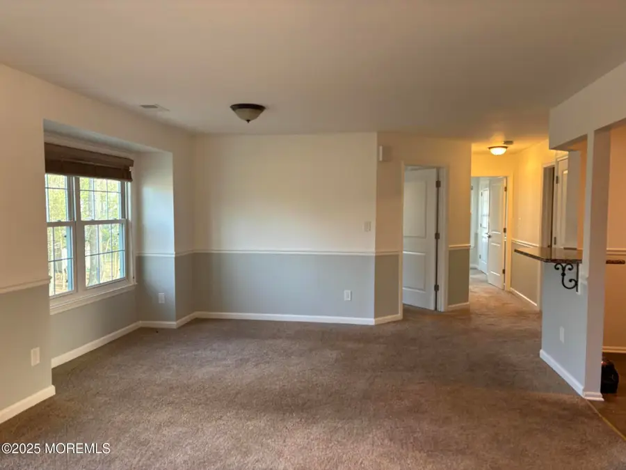 160 Pinetree Court, Howell, NJ 07731 - Image #3