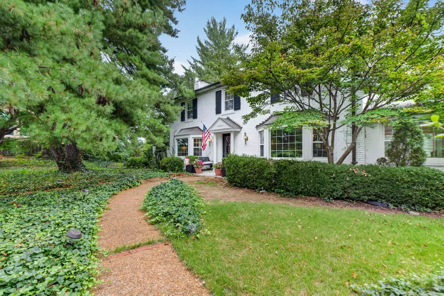 10099 Litzsinger Road, Ladue, MO 63124 - #2