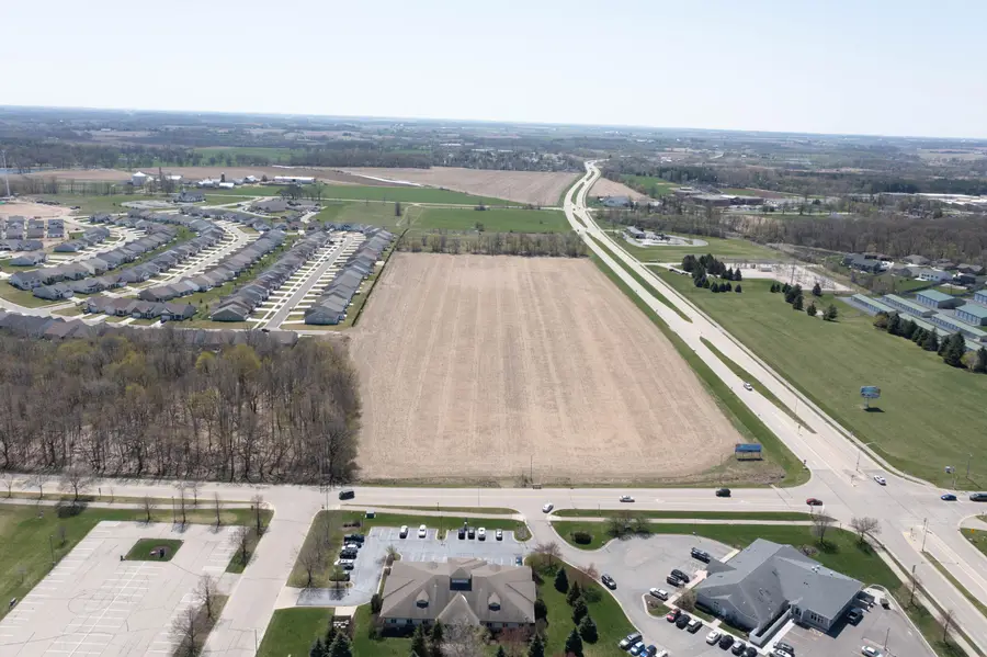 1103 S Edwards Blvd, Lake Geneva, WI 53147 - #2