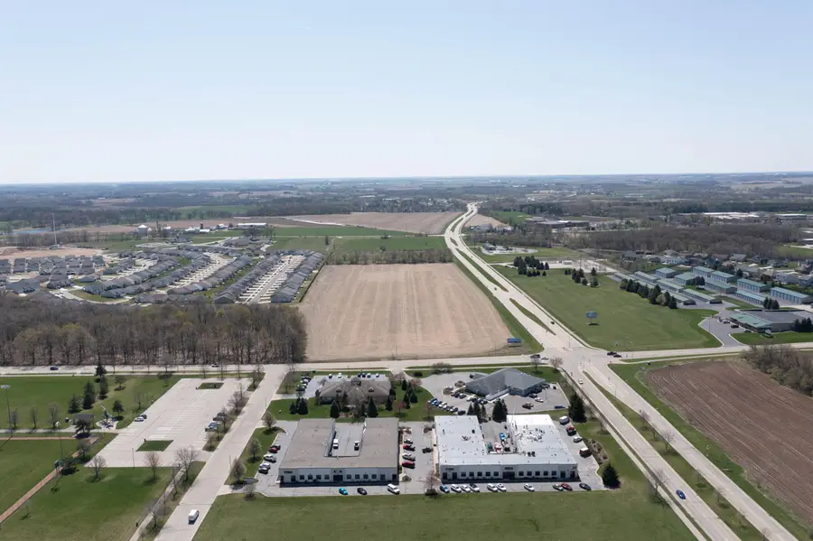 1103 S Edwards Blvd, Lake Geneva, WI 53147 - #3