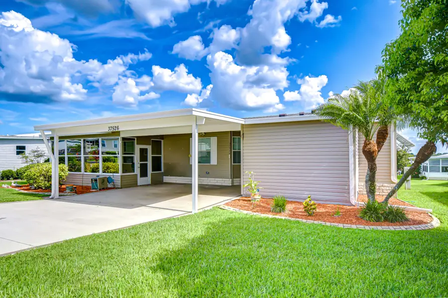 37526 New Horizons Boulevard, Zephyrhills, FL 33541 - Image #2