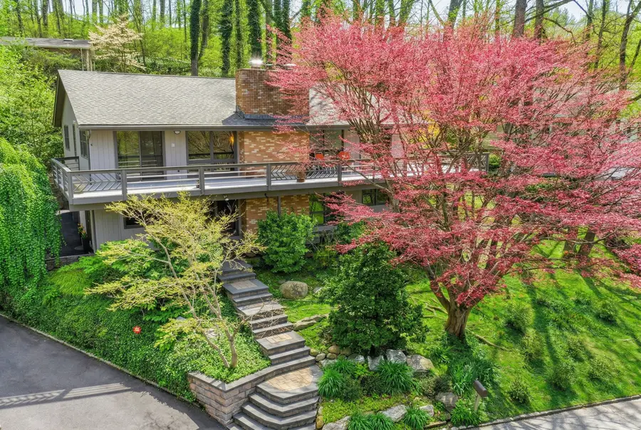 6 Laurel Way, Sea Cliff, NY 11579 - #2