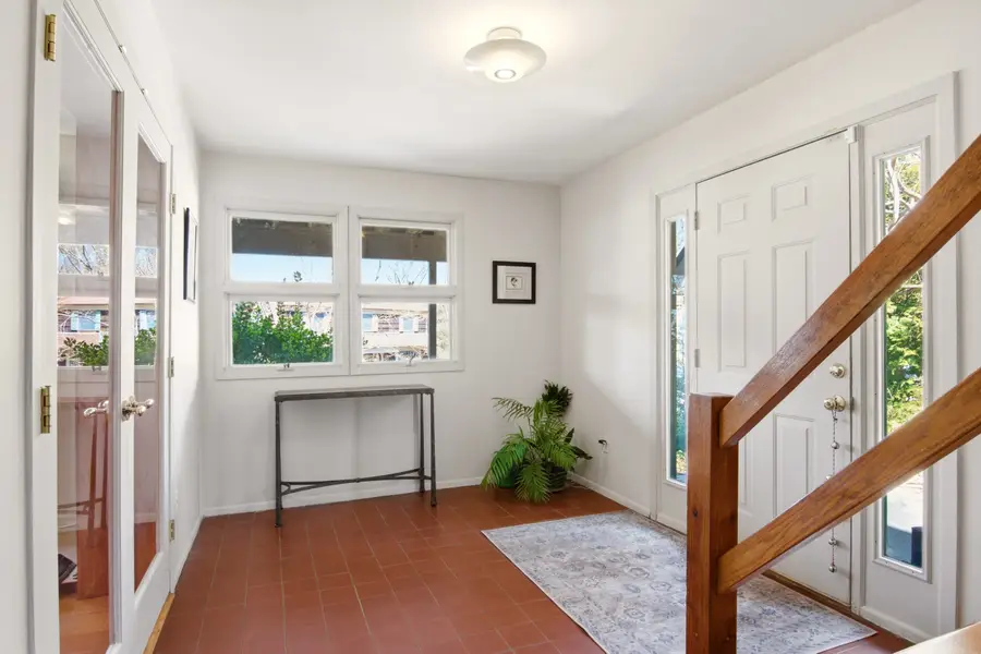 6 Laurel Way, Sea Cliff, NY 11579 - #3