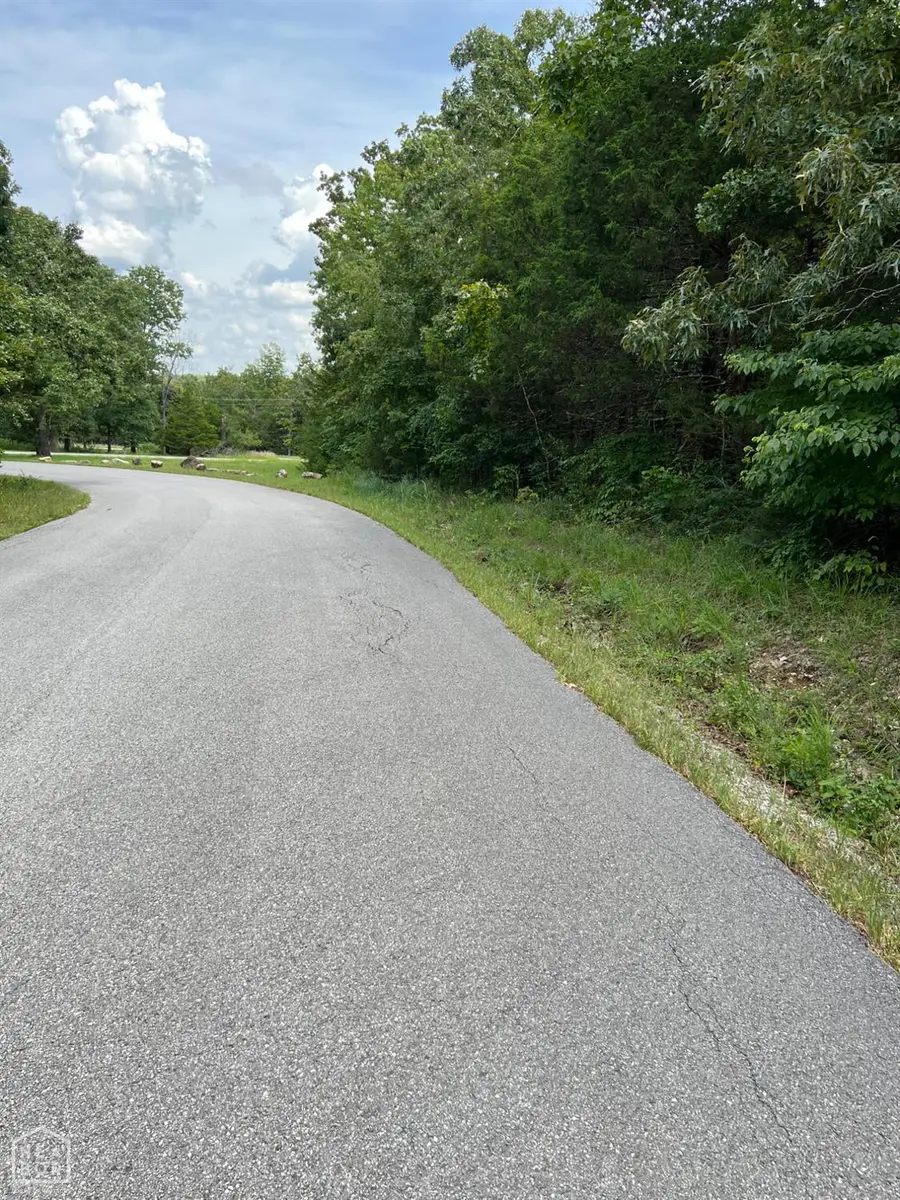 807 W W. Tri Lakes, Horseshoe Bend, AR 72512 - Image #2