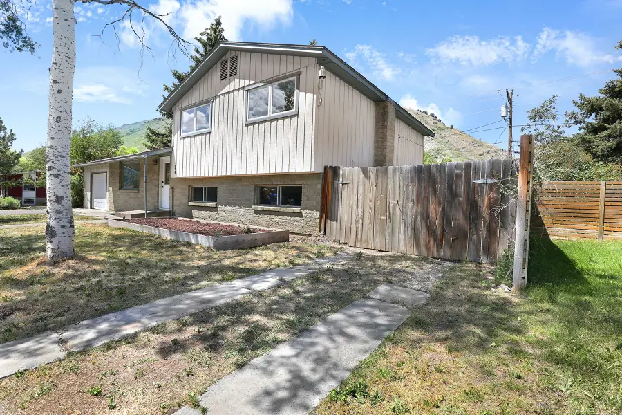 475 W Kelly Avenue, Jackson, WY 83001 - #2