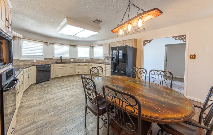 2615 Saratoga Avenue, Lubbock, TX 79407 - Image #3