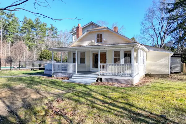 174 W Elm St, Pembroke, MA 02359