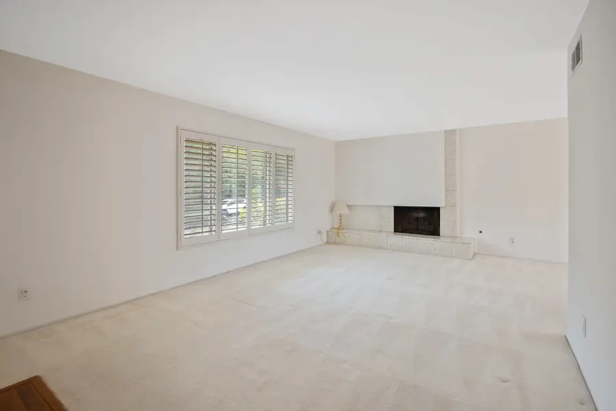 23325 Bessemer Street, Woodland Hills, CA 91367 - Image #3