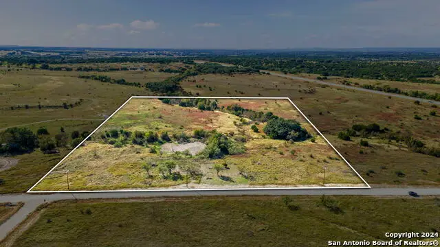 240 E Rolling Oaks Drive Drive, Goldthwaite, TX 76844 - Image #3