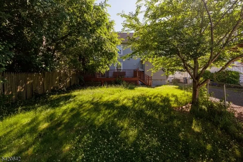 606 N Washington Ave, Dunellen, NJ 08812 - #3