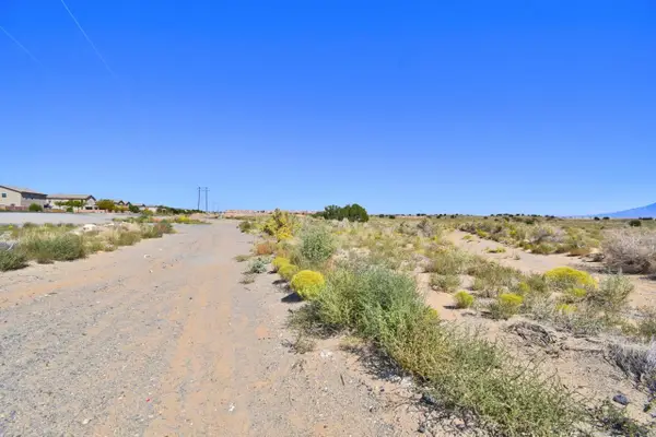 Alfanje Street Nw, Albuquerque, NM 87120