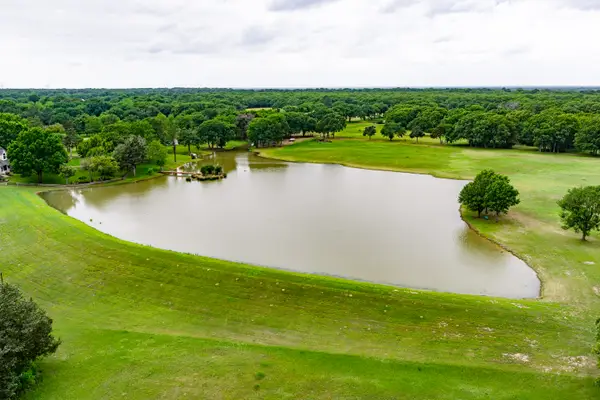 1050 Vz County Road 3704, Wills Point, TX 75169