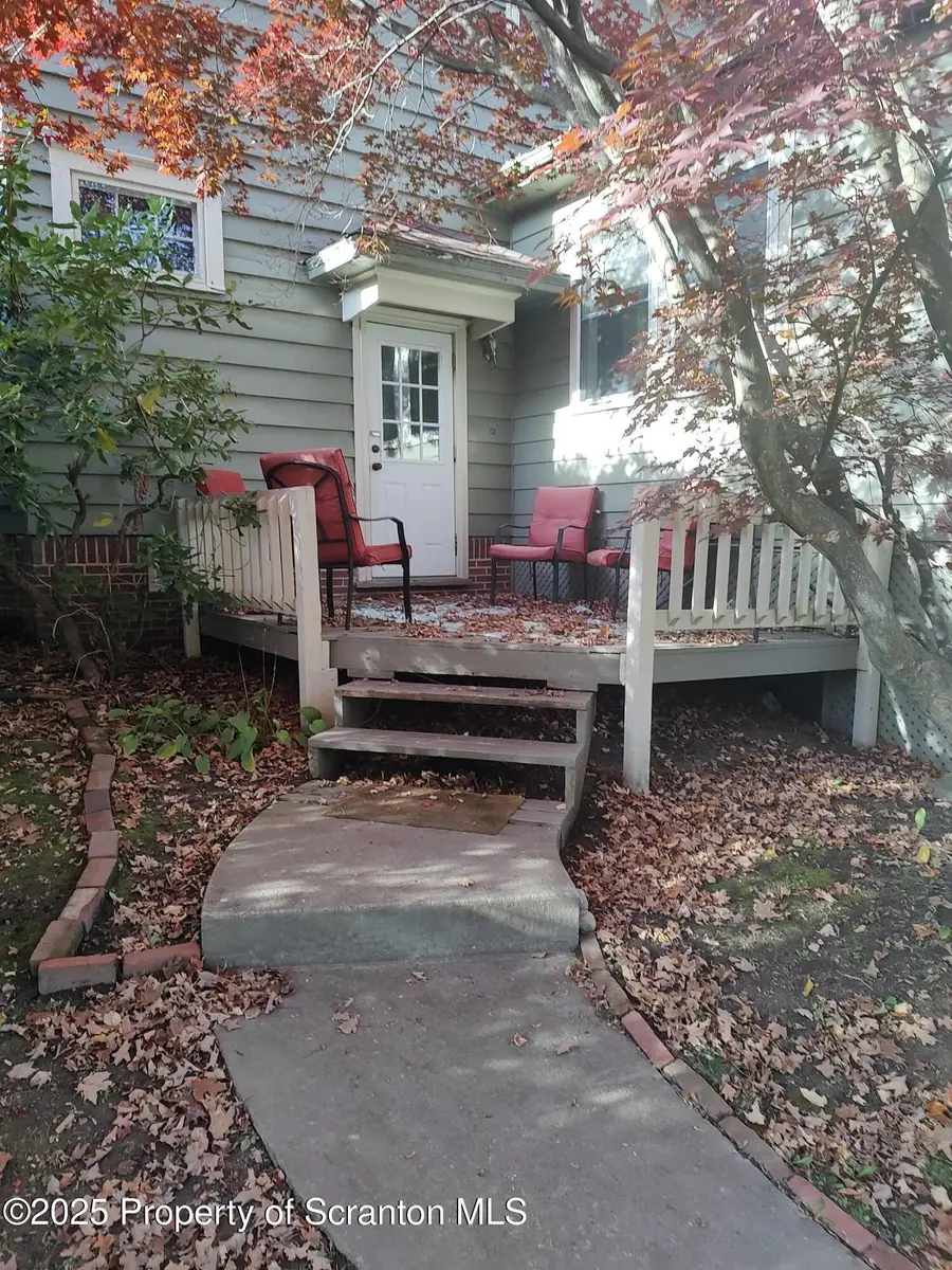215 W Grove Street, Clarks Summit, PA 18411 - Image #3