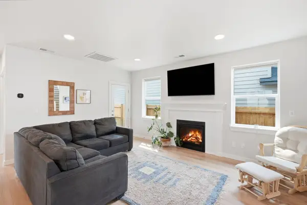 3774 NW 7th Lane, Redmond, OR 97756