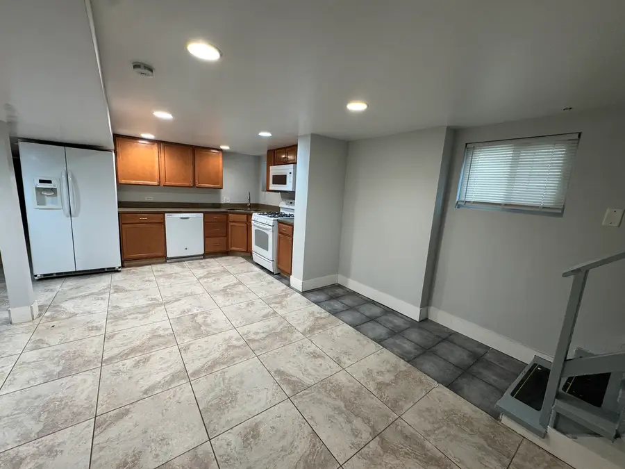 6438 N Fairfield Avenue , G, Chicago, IL 60645 - #2