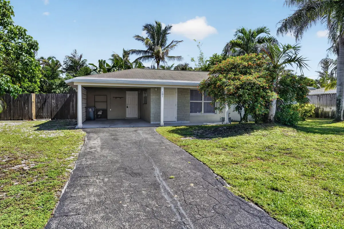 101 E Beverly Road E, Jupiter, FL 33469 - #1
