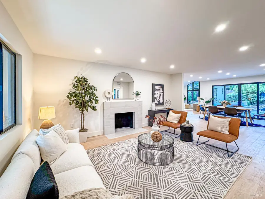 284 Blackstone Drive, San Rafael, CA 94903 - Image #2