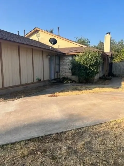 112 Verna Spur unit: A, Georgetown, TX 78628 - #3