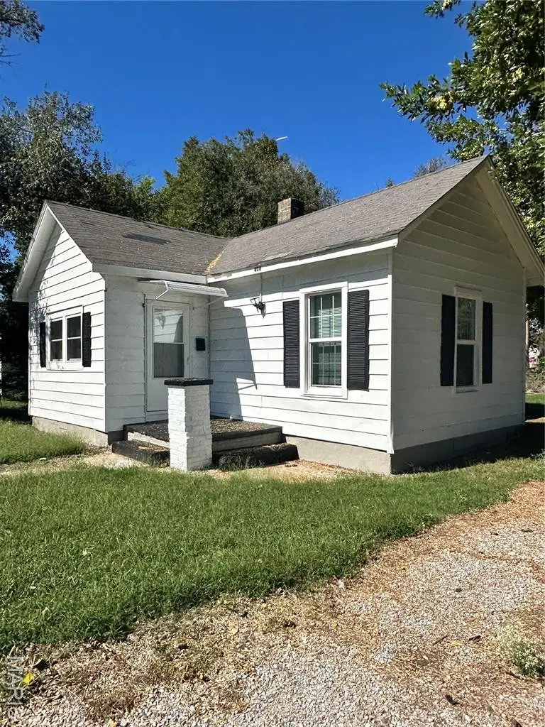406 W Gladys Street, Sikeston, MO 63801 - #2